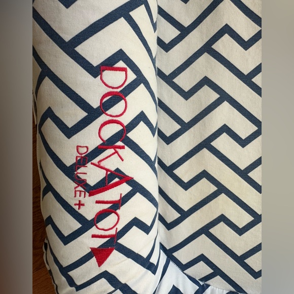 Dockatot Deluxe+ Dock - Picture 3 of 5